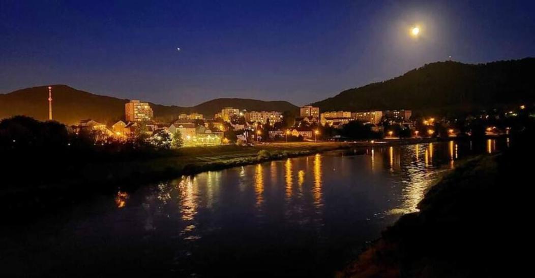 U Bocmana S Vyhledem Na Zamek A Labe Apartamento Decin Exterior foto