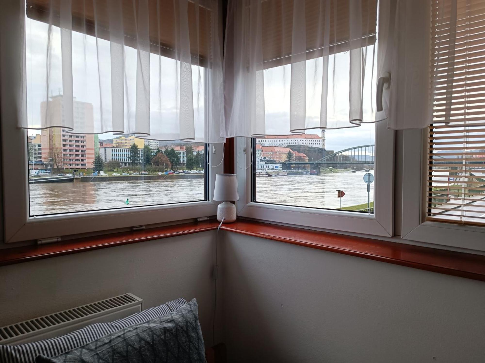 U Bocmana S Vyhledem Na Zamek A Labe Apartamento Decin Exterior foto