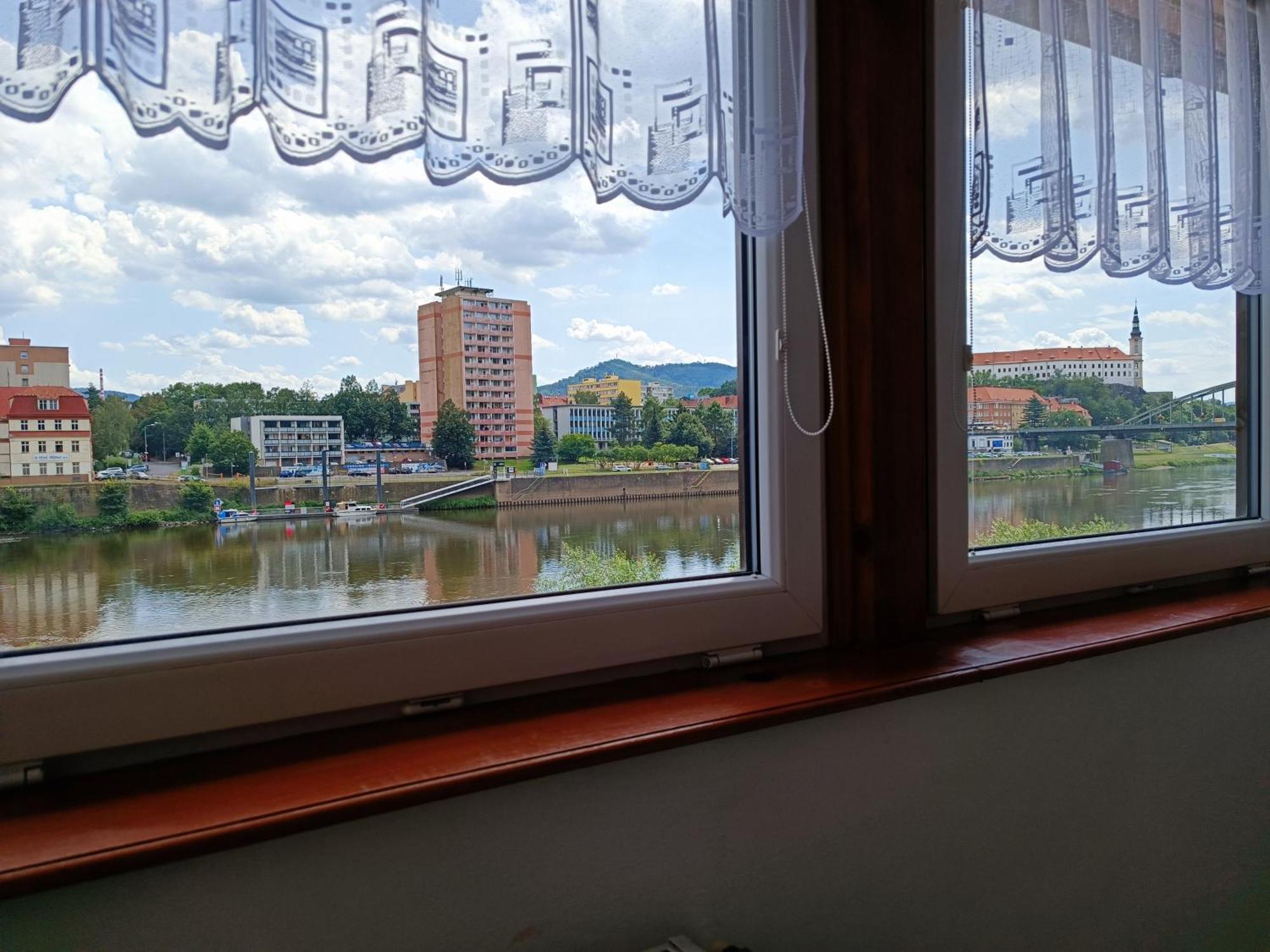 U Bocmana S Vyhledem Na Zamek A Labe Apartamento Decin Exterior foto