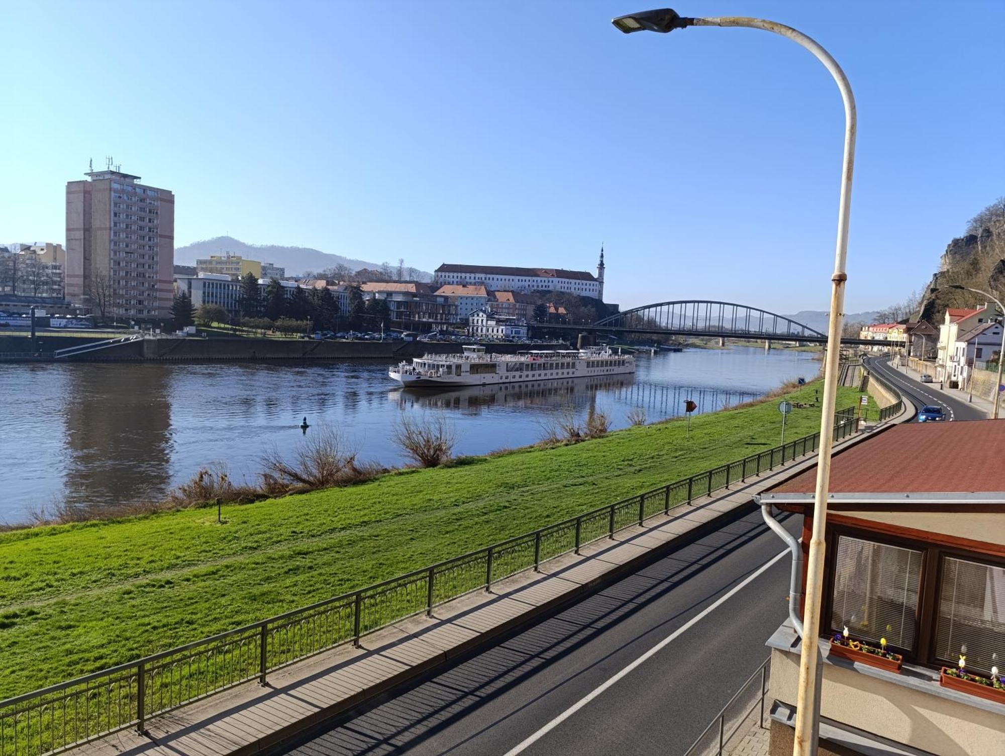 U Bocmana S Vyhledem Na Zamek A Labe Apartamento Decin Exterior foto